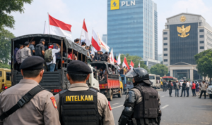 Unit Intelkam Monitoring dan Amankan Keberangkatan Massa Aksi ke PT PLN dan Mabes Polri Featured Image Unit Intelkam Monitoring dan Amankan Keberangkatan Massa Aksi ke PT PLN dan Mabes Polri