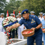 Semangat Juang Tak Pernah Padam, Danlanal Bintan Pimpin Ziarah Rombongan Peringati HUT Ke-81 TNI Angkatan Laut Featured Image Semangat Juang Tak Pernah Padam, Danlanal Bintan Pimpin Ziarah Rombongan Peringati HUT Ke-81 TNI Angkatan Laut