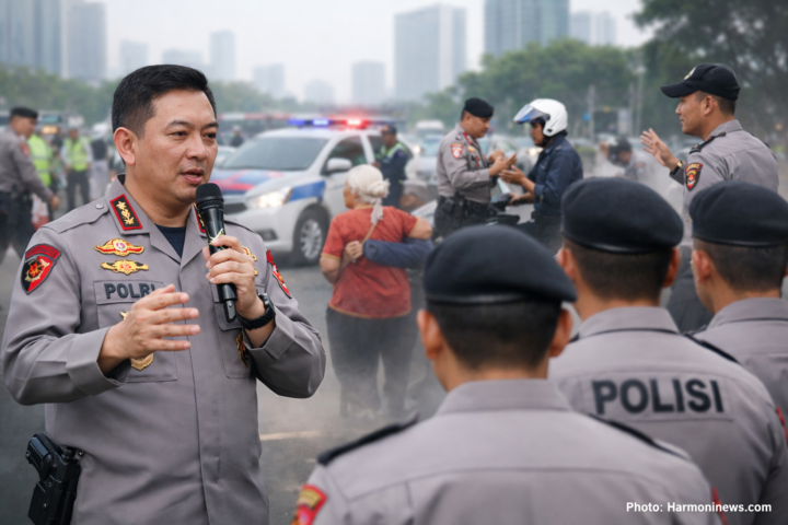 Kapolri: Commander Wish Jadi Pedoman Personel dalam Melayani Masyarakat Featured Image Kapolri: Commander Wish Jadi Pedoman Personel dalam Melayani Masyarakat